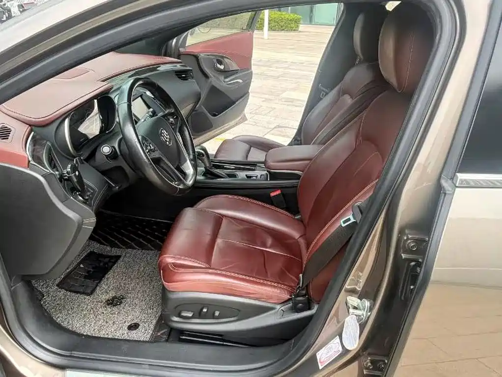 Buick LaCrosse — миниатюра 5
