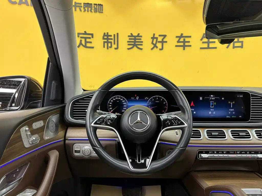 Mercedes-Benz GLE (Import) — миниатюра 29