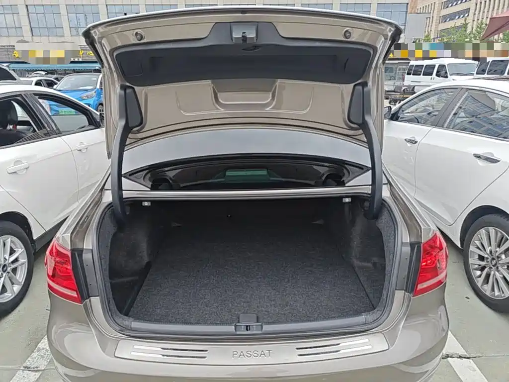 Volkswagen Passat — миниатюра 19