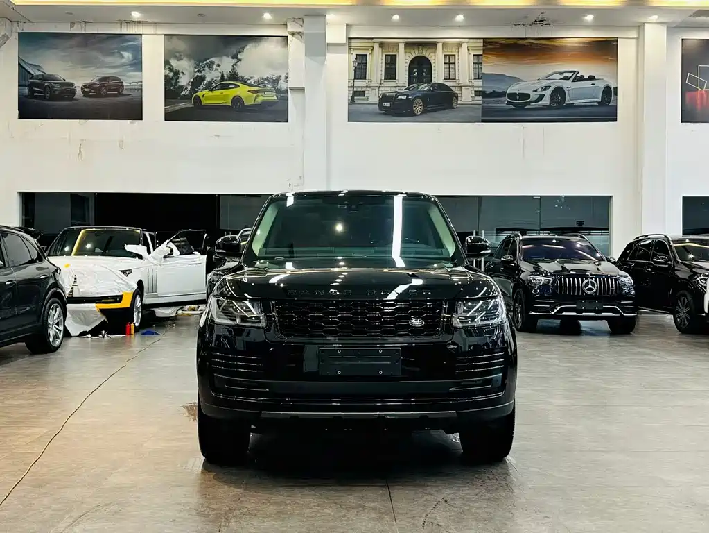 Land Rover Range Rover 2022 3.0 L6 360PS