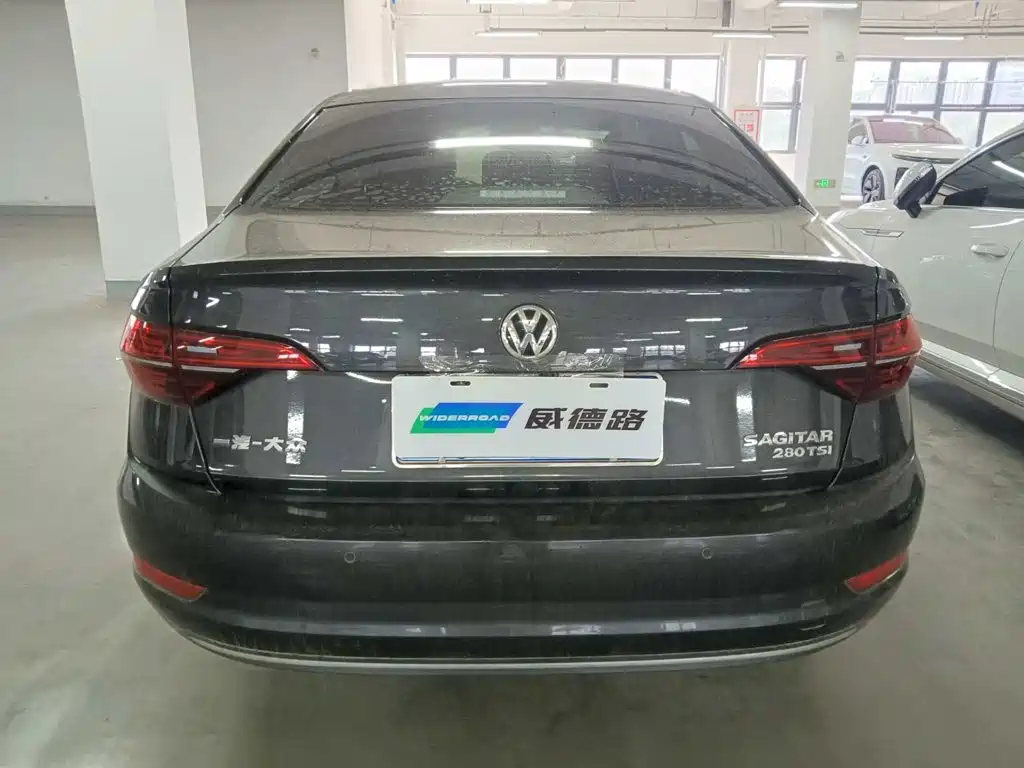 Volkswagen Sagitar — миниатюра 5