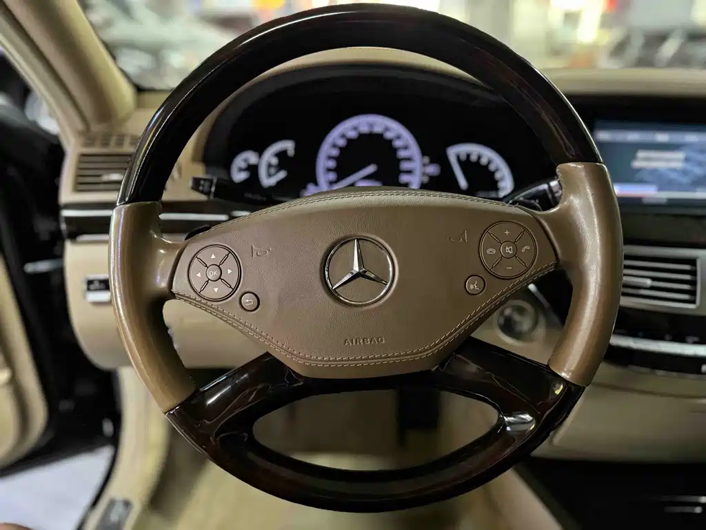 Mercedes-Benz S-Class — миниатюра 16