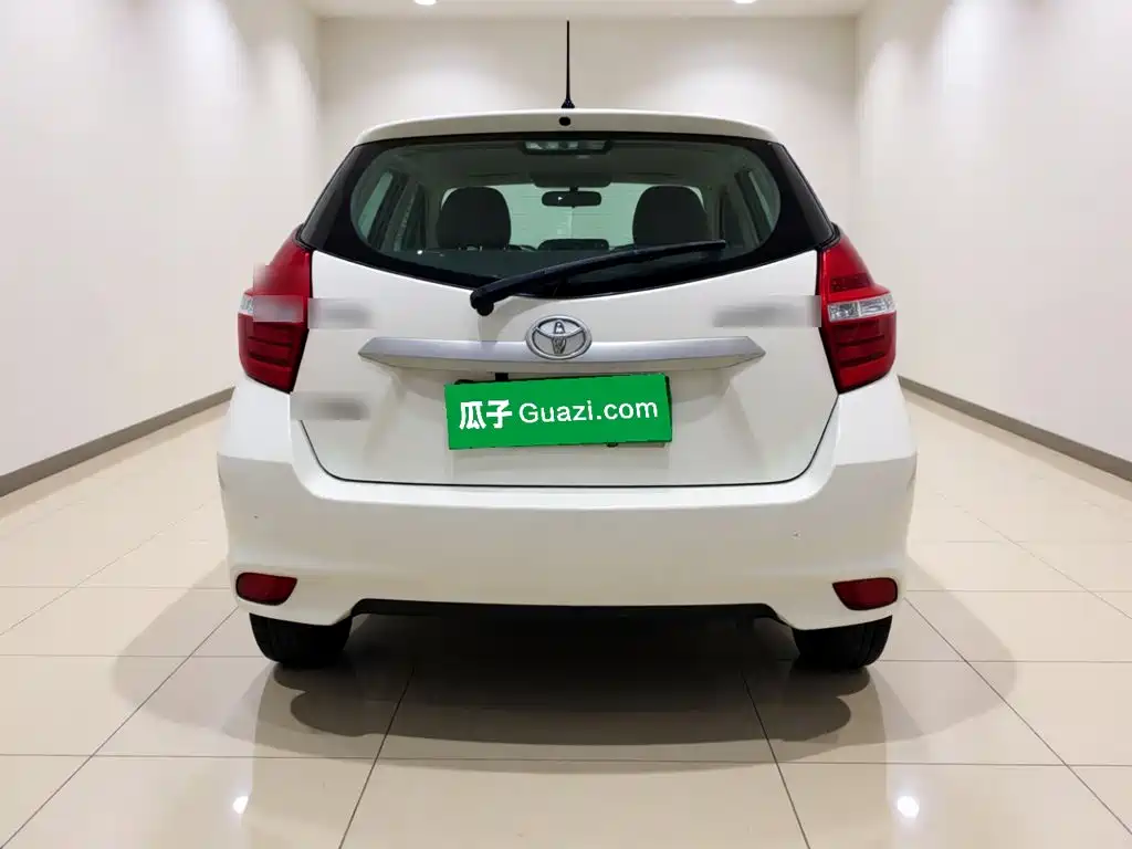 Toyota Yaris L — миниатюра 5