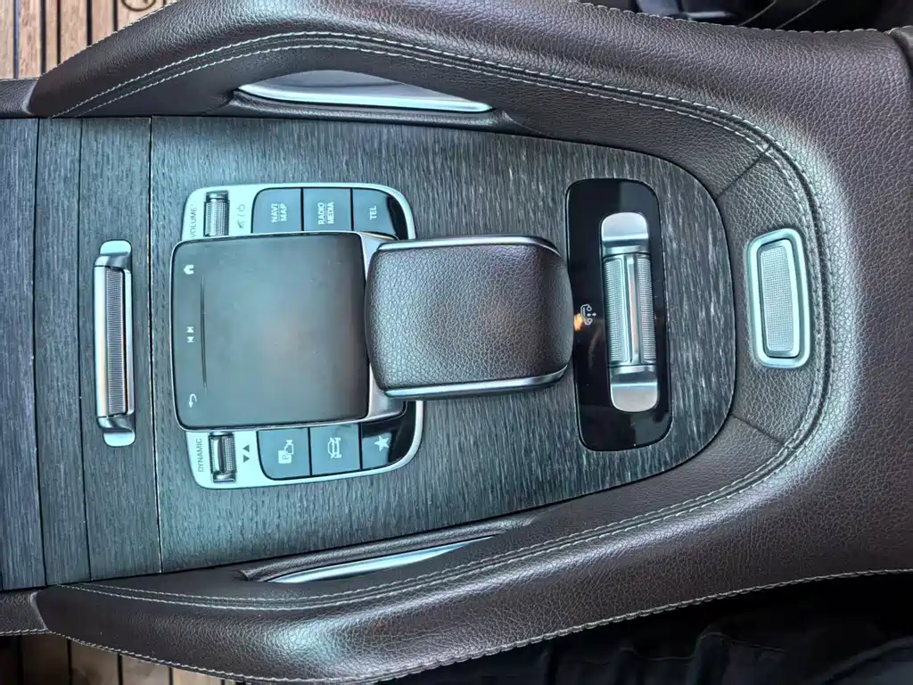 Mercedes-Benz GLE (Import) — миниатюра 14