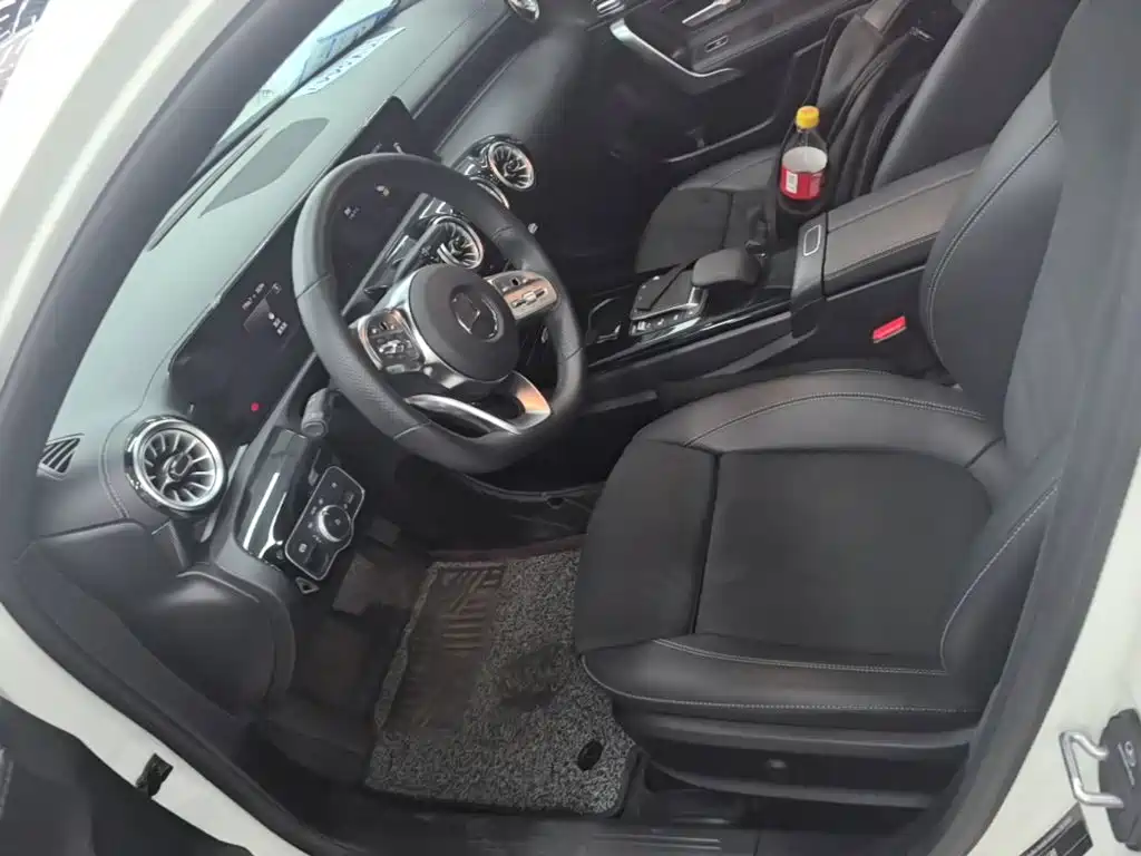 Mercedes-Benz A-Class — миниатюра 15