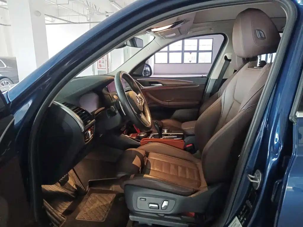 BMW X3 — миниатюра 8