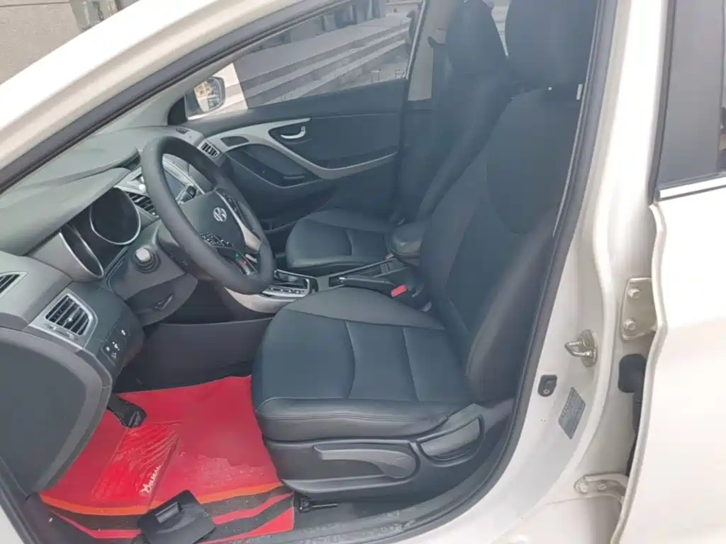 Hyundai Elantra Langdong — миниатюра 15