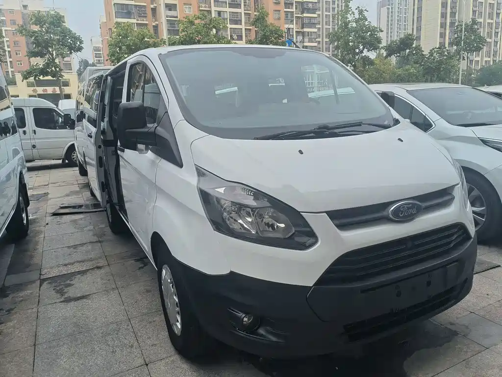 Ford Transit — миниатюра 3