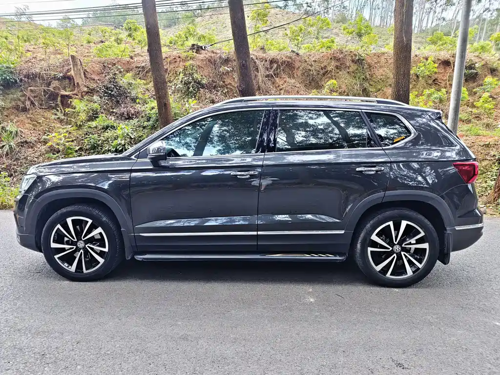 Volkswagen Tharu — миниатюра 2