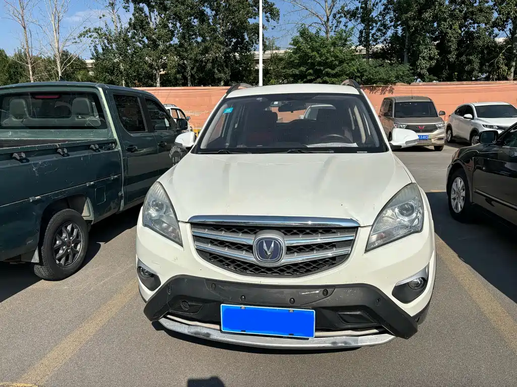 Changan CS35 — миниатюра 2