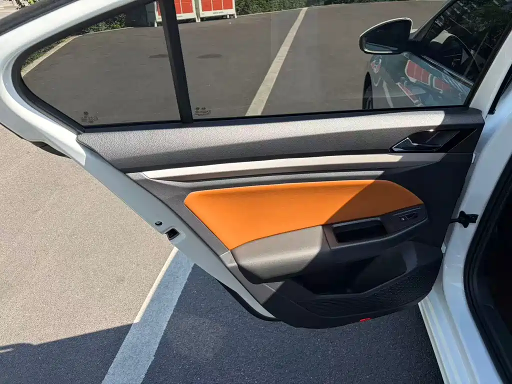Volkswagen Bora — миниатюра 10
