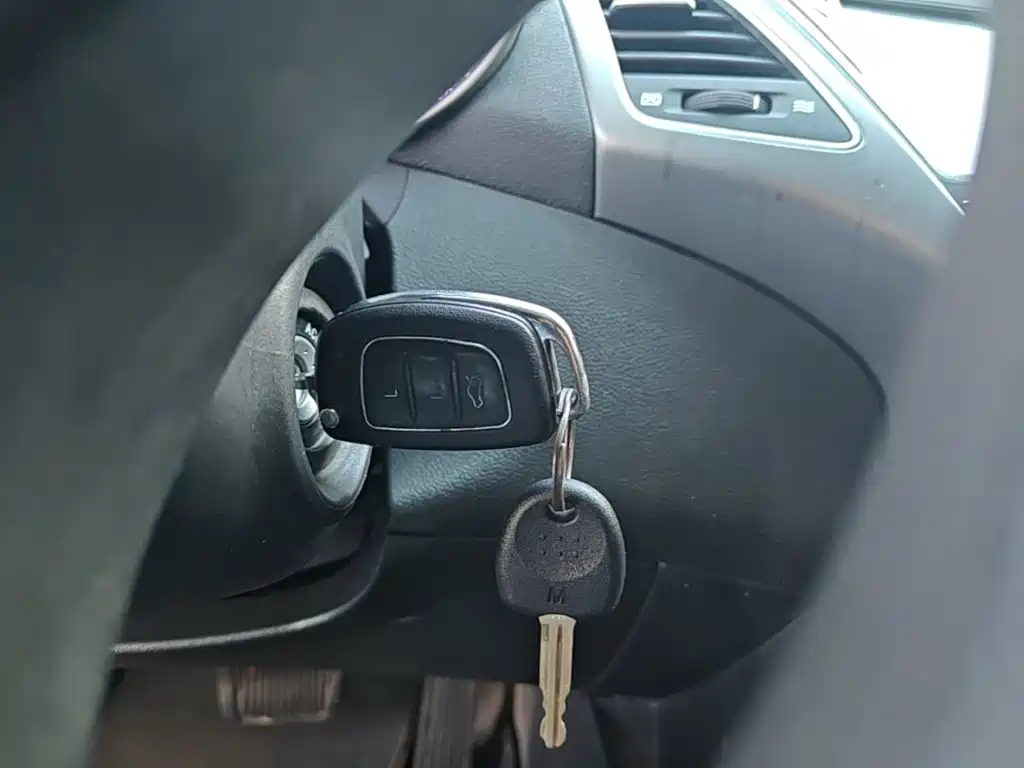 Hyundai Elantra Langdong — миниатюра 9