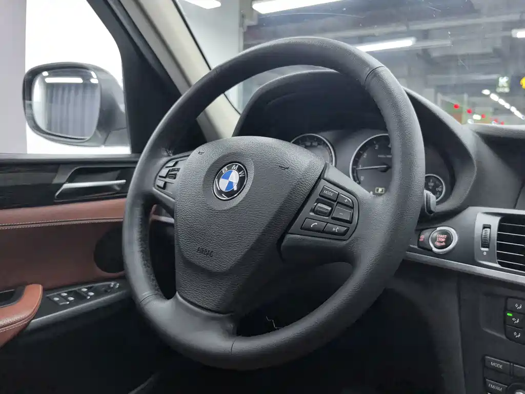 BMW X3 (Import) — миниатюра 9