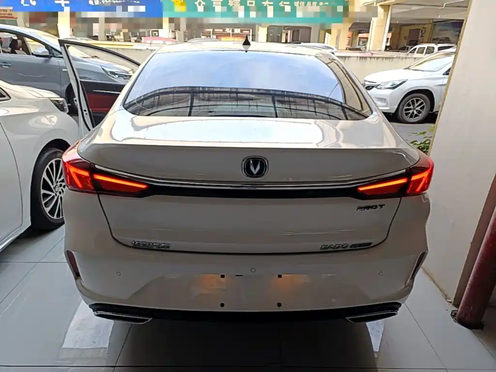 Changan Eado — миниатюра 6