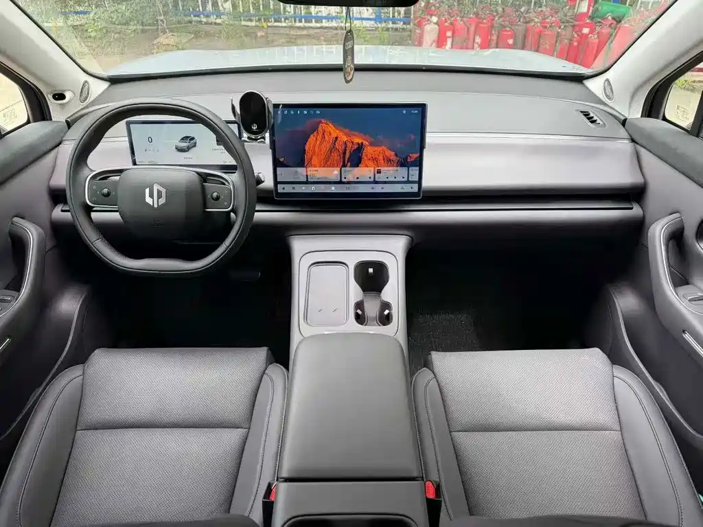 Leapmotor Leapmotor C16 — миниатюра 4