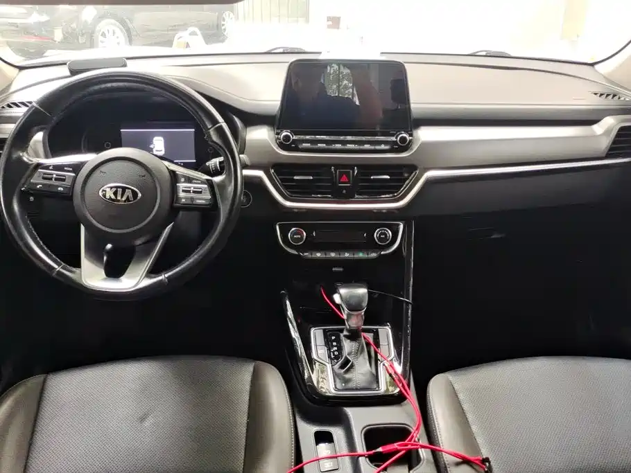 Kia Sportage — миниатюра 12
