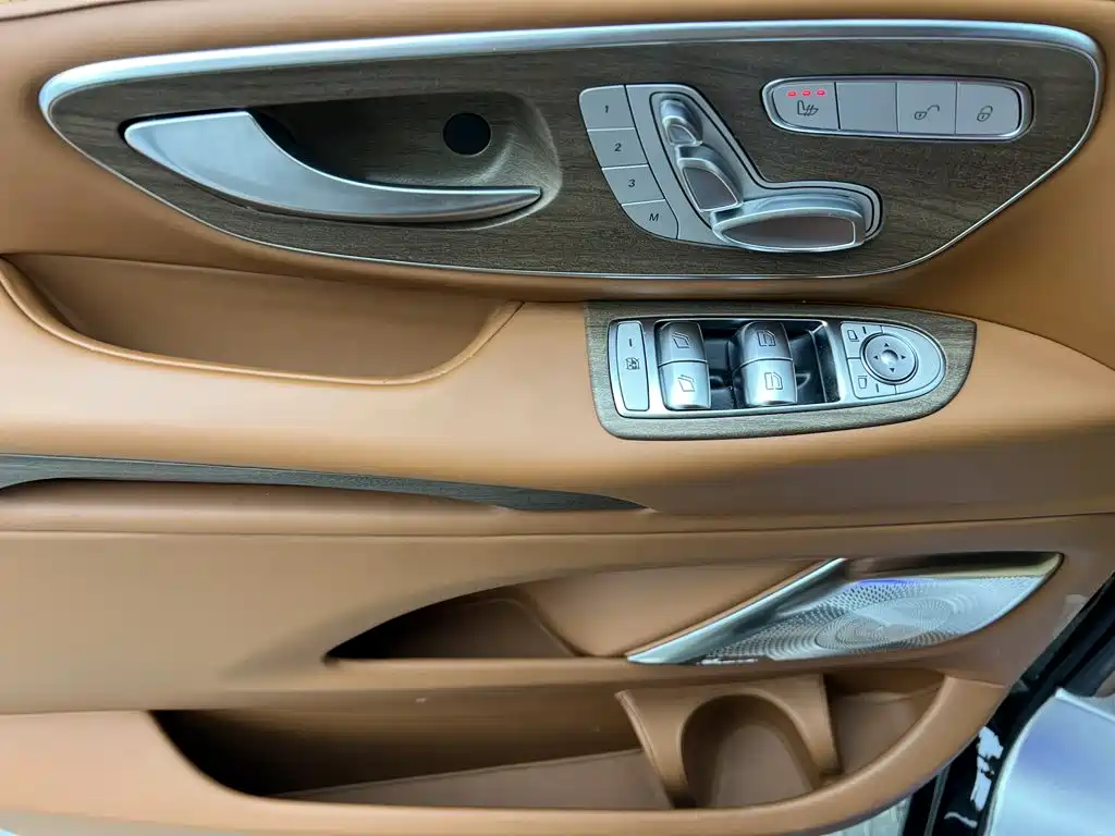 Mercedes-Benz Vito — миниатюра 17