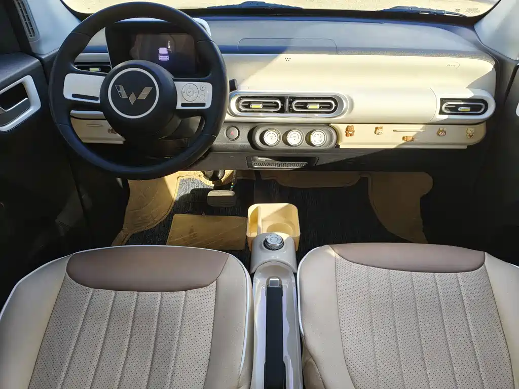 Wuling MINIEV — миниатюра 9