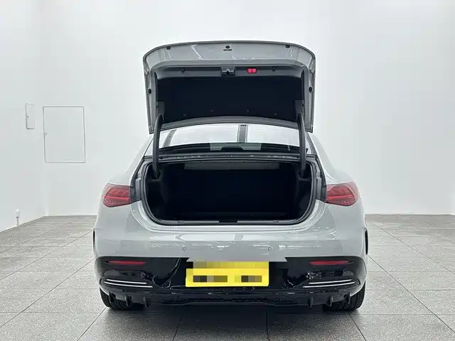 Mercedes-Benz EQE — миниатюра 15