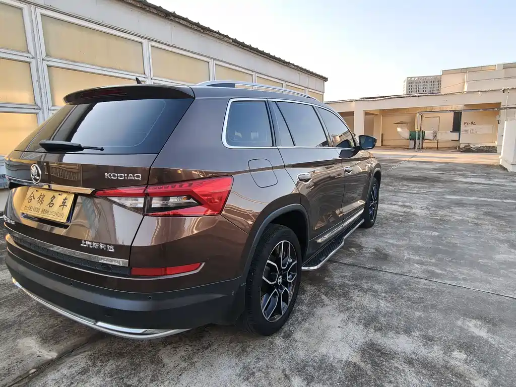 Skoda Kodiaq 2018 TSI380 7 мест Flagship