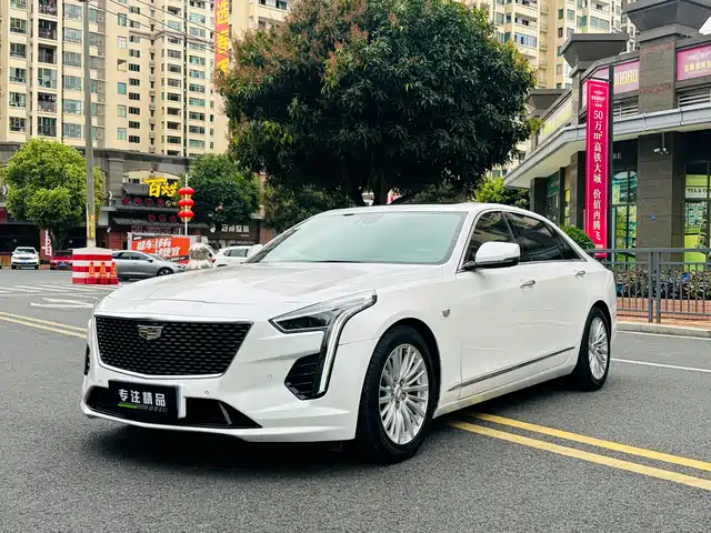 CADILLAC CT6