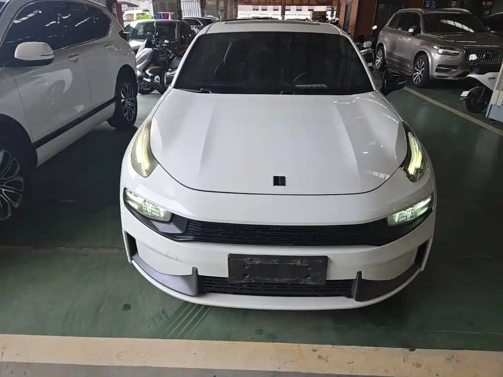 Lynk & Co 03 — миниатюра 3