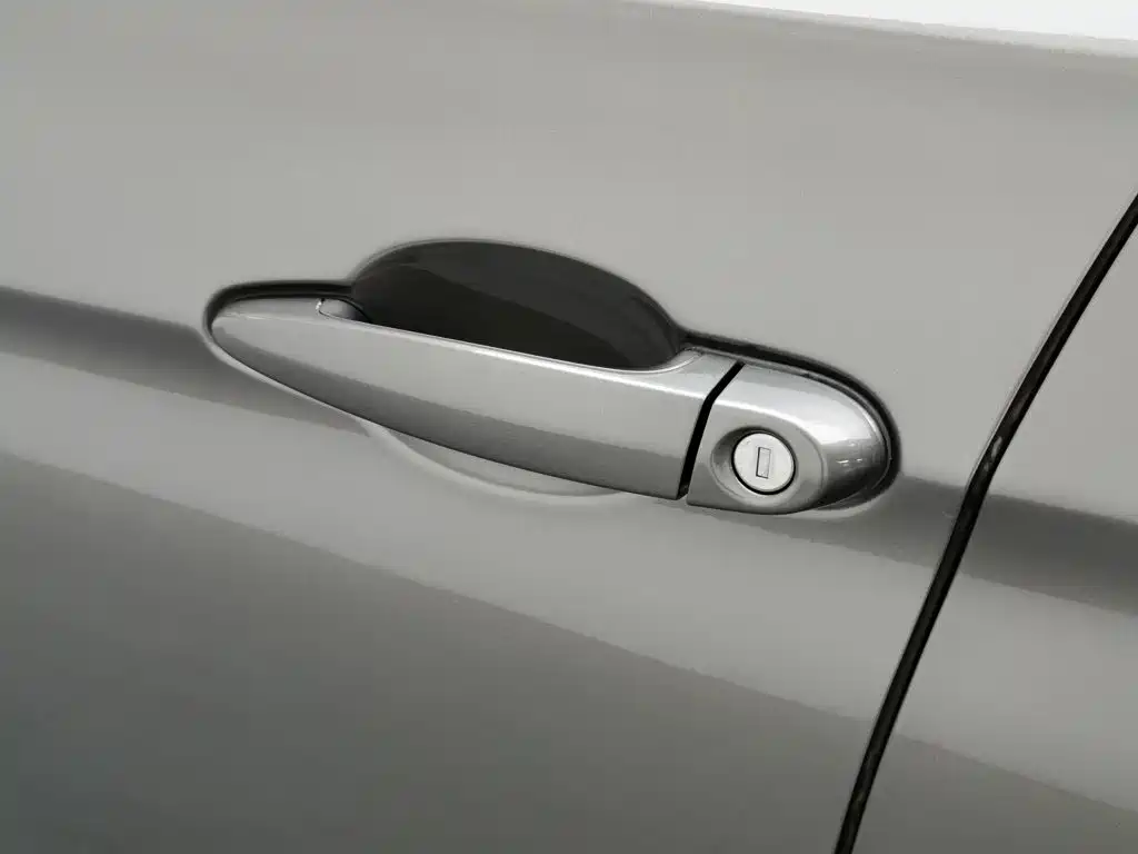 BMW 3 Series — миниатюра 18