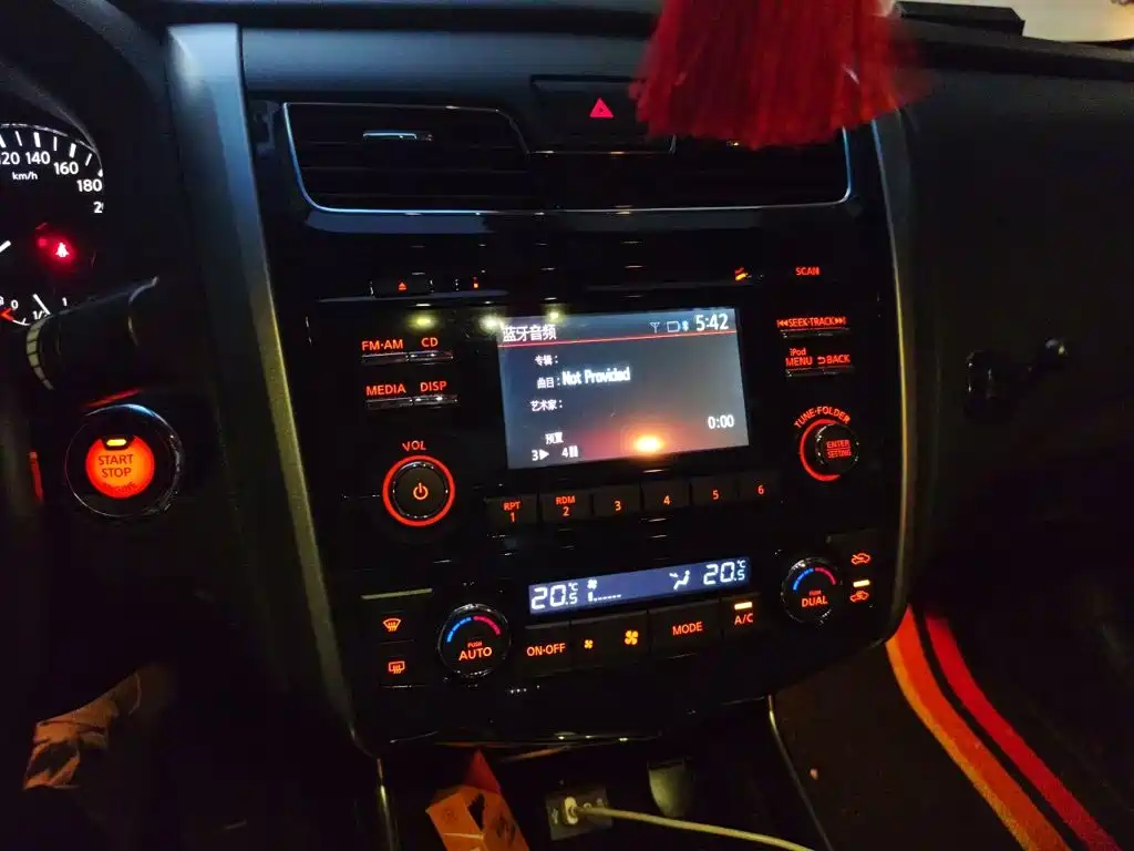 Nissan Teana — миниатюра 9