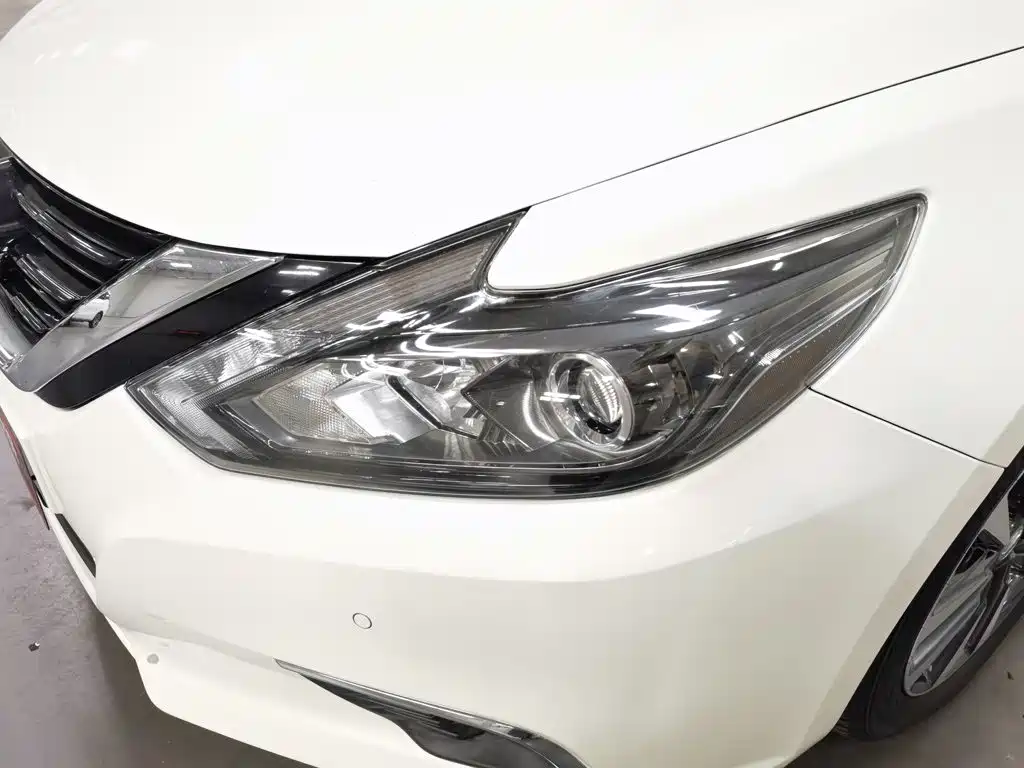 Nissan Teana — миниатюра 7