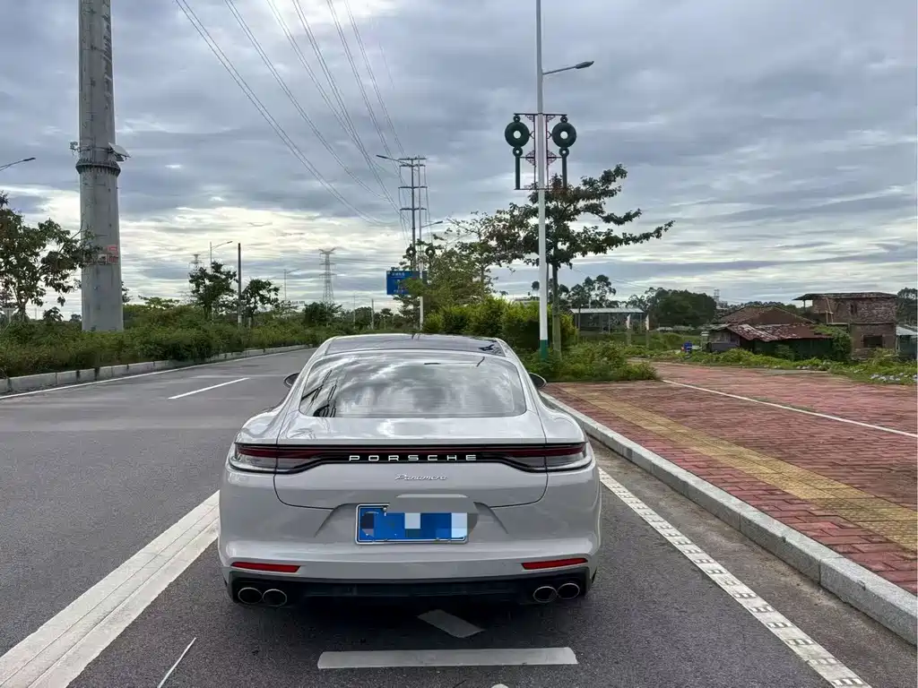 Porsche Panamera — миниатюра 4