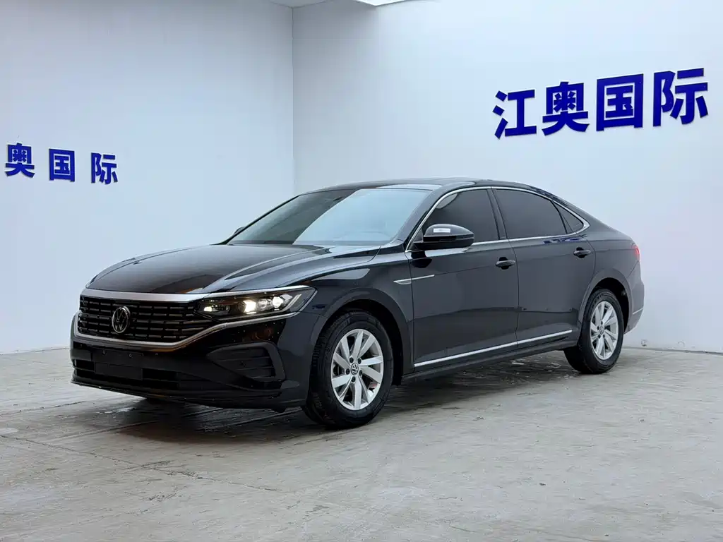 Volkswagen Passat 2023