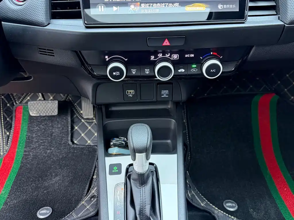 Honda Fit — миниатюра 12