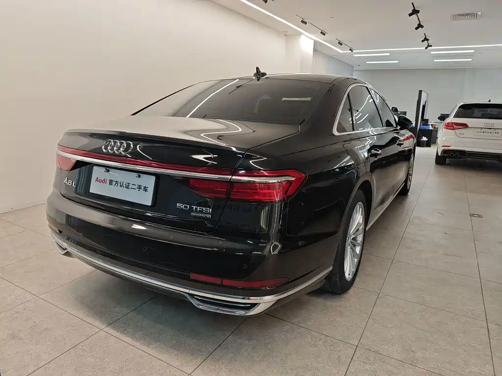 Audi A8 — миниатюра 8