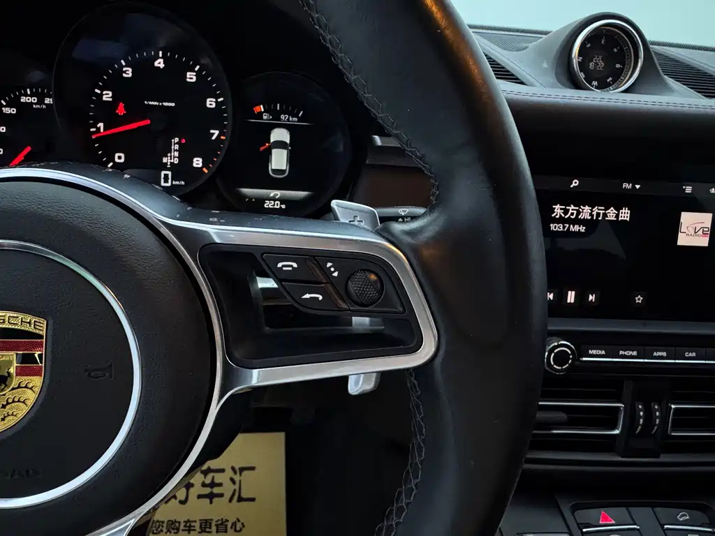 Porsche Macan — миниатюра 18