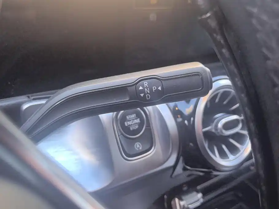 Mercedes-Benz GLB — миниатюра 16