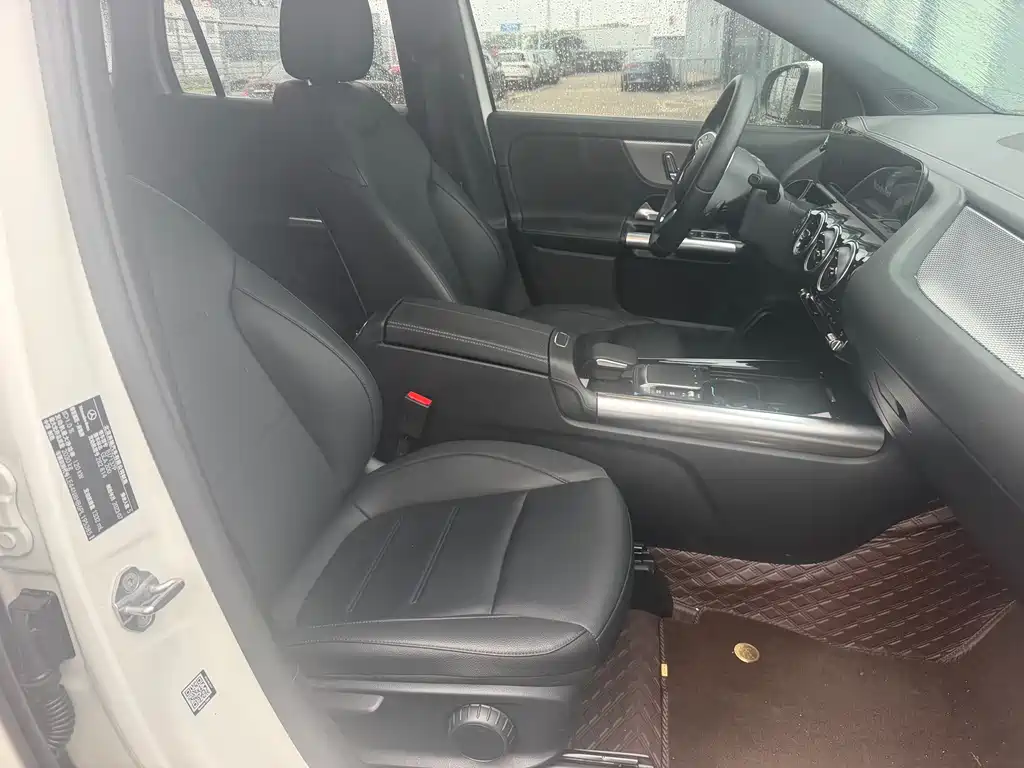 Mercedes-Benz GLA — миниатюра 3