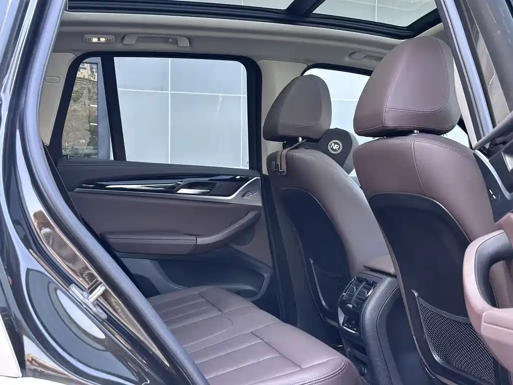 BMW X3 — миниатюра 10