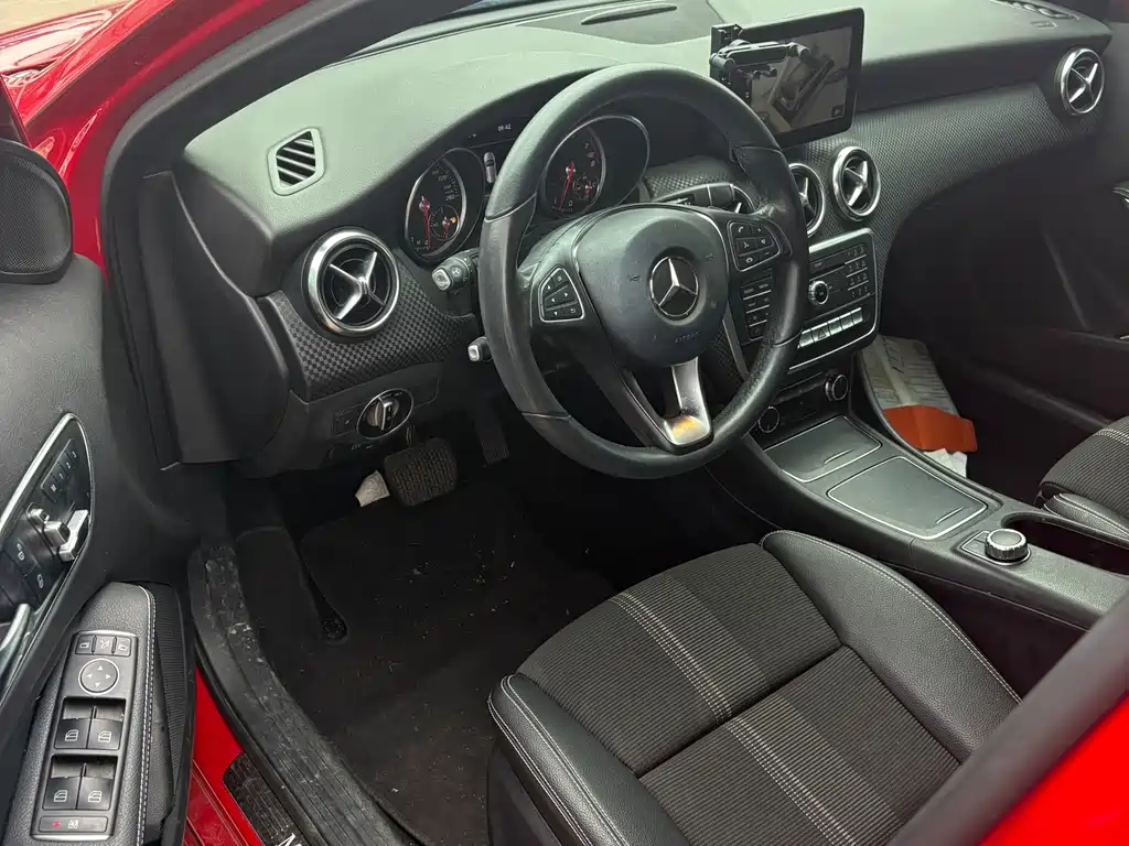 Mercedes-Benz A-Class A 2016 A 200 Fashion