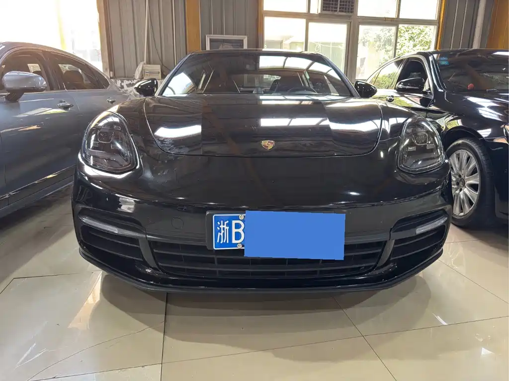 Porsche Panamera — миниатюра 2