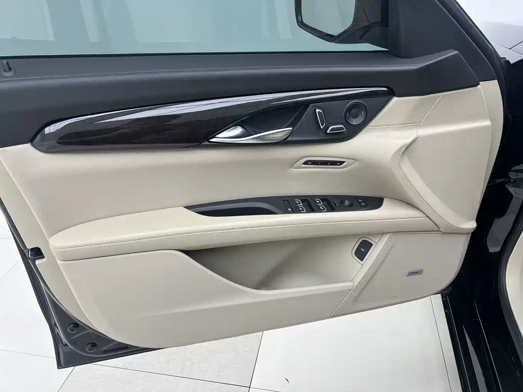 Cadillac CT6 — миниатюра 11