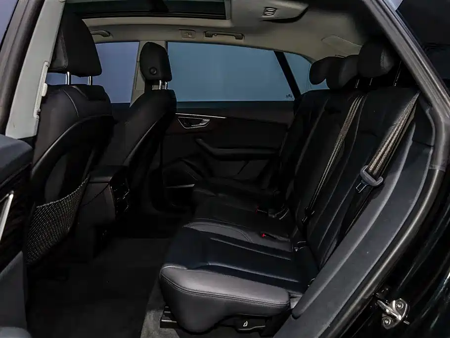 Audi Q8 2022 55 TFSI Luxury