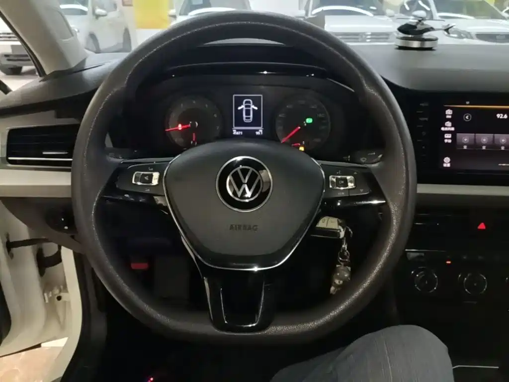 Volkswagen Lavida — миниатюра 11