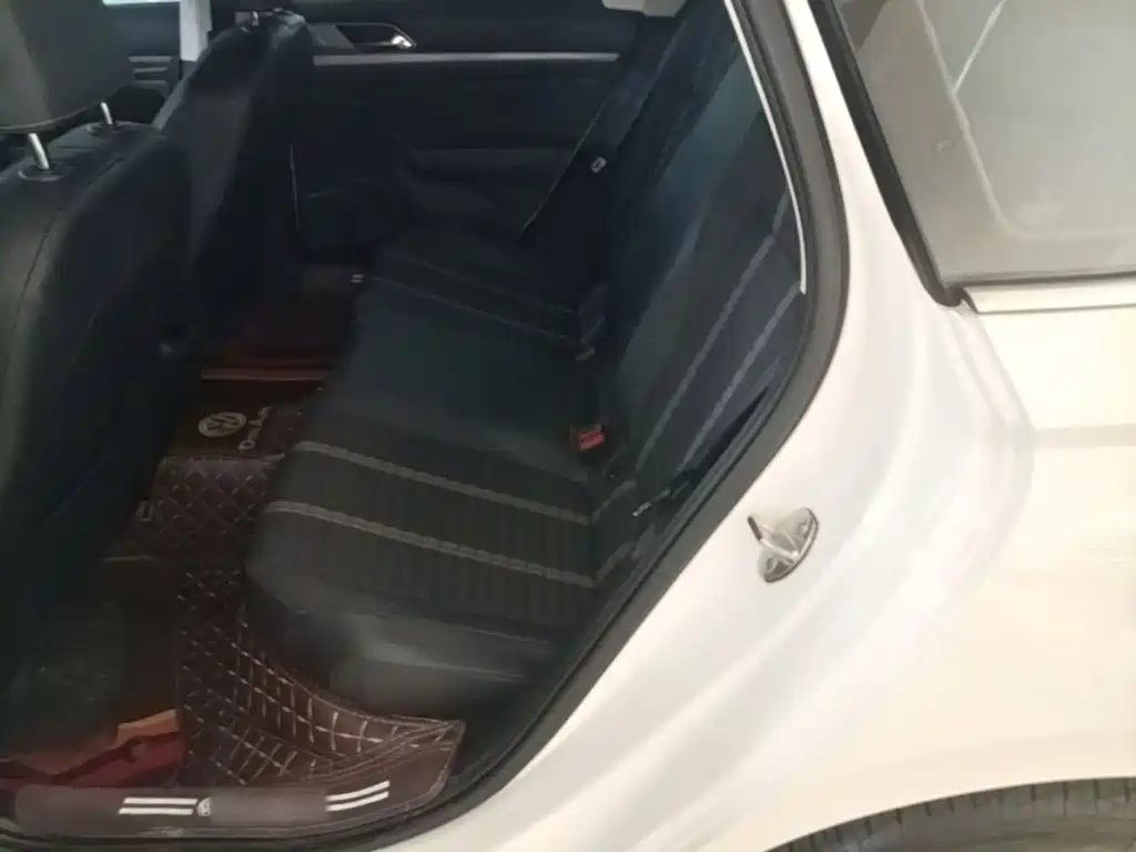 Volkswagen Lavida — миниатюра 17