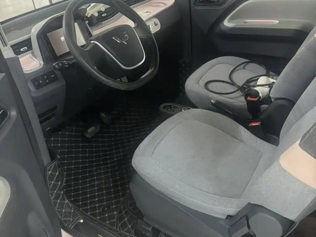 Wuling MINIEV — миниатюра 13