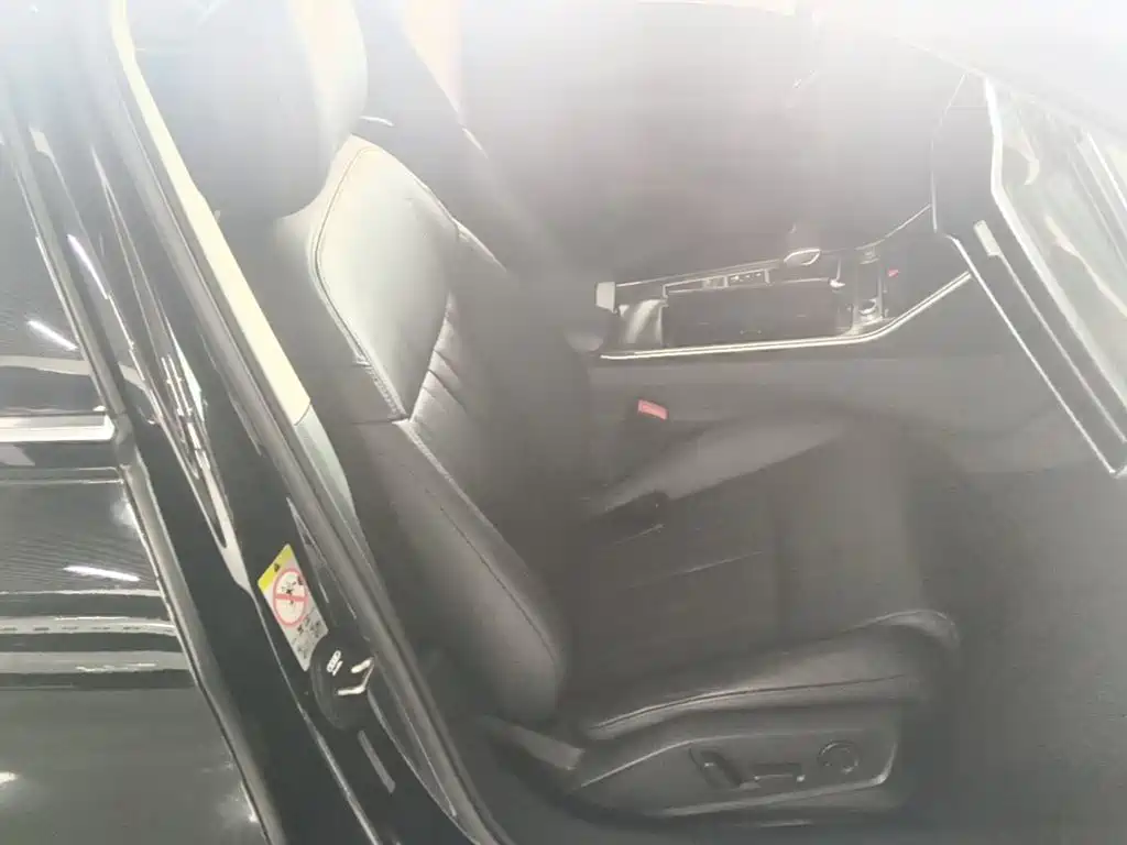 Audi A6L — миниатюра 25