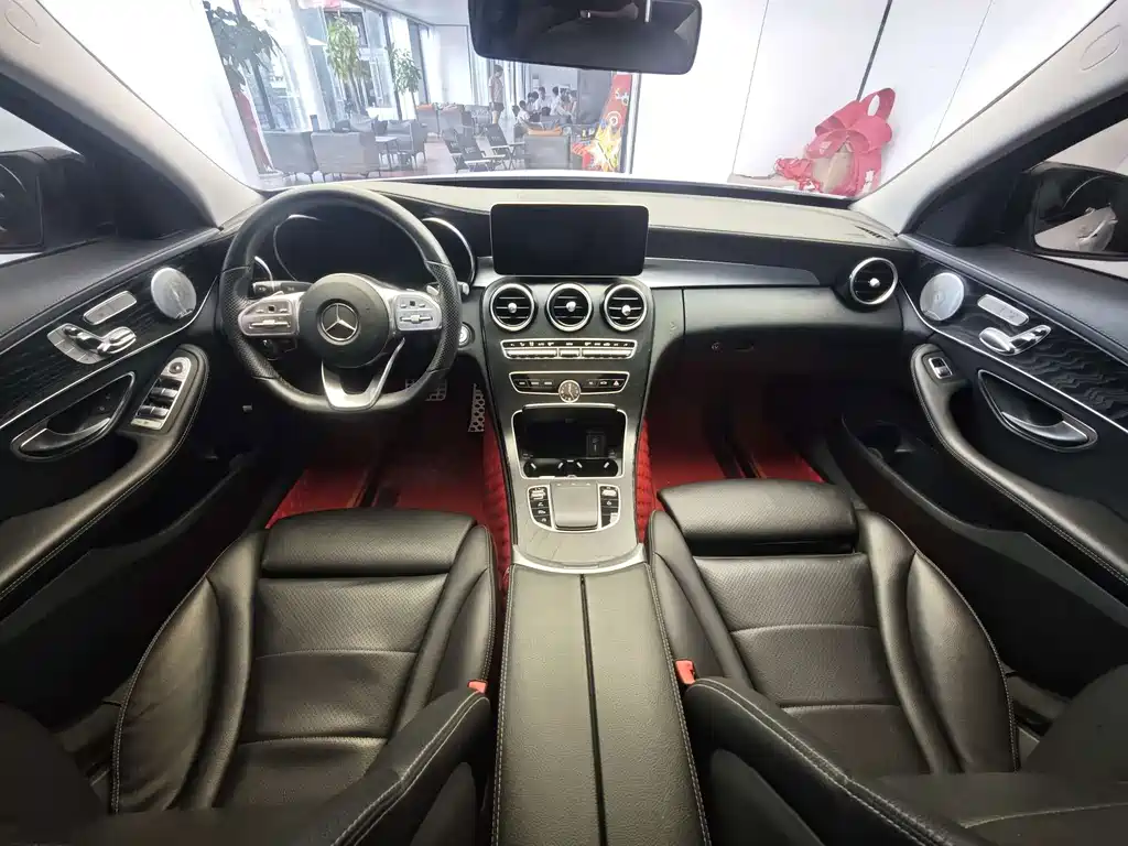 Mercedes-Benz C-Class — миниатюра 9