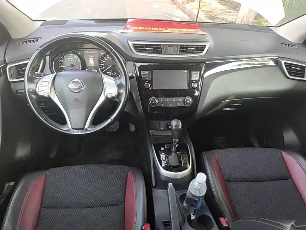 Nissan Qashqai — миниатюра 10
