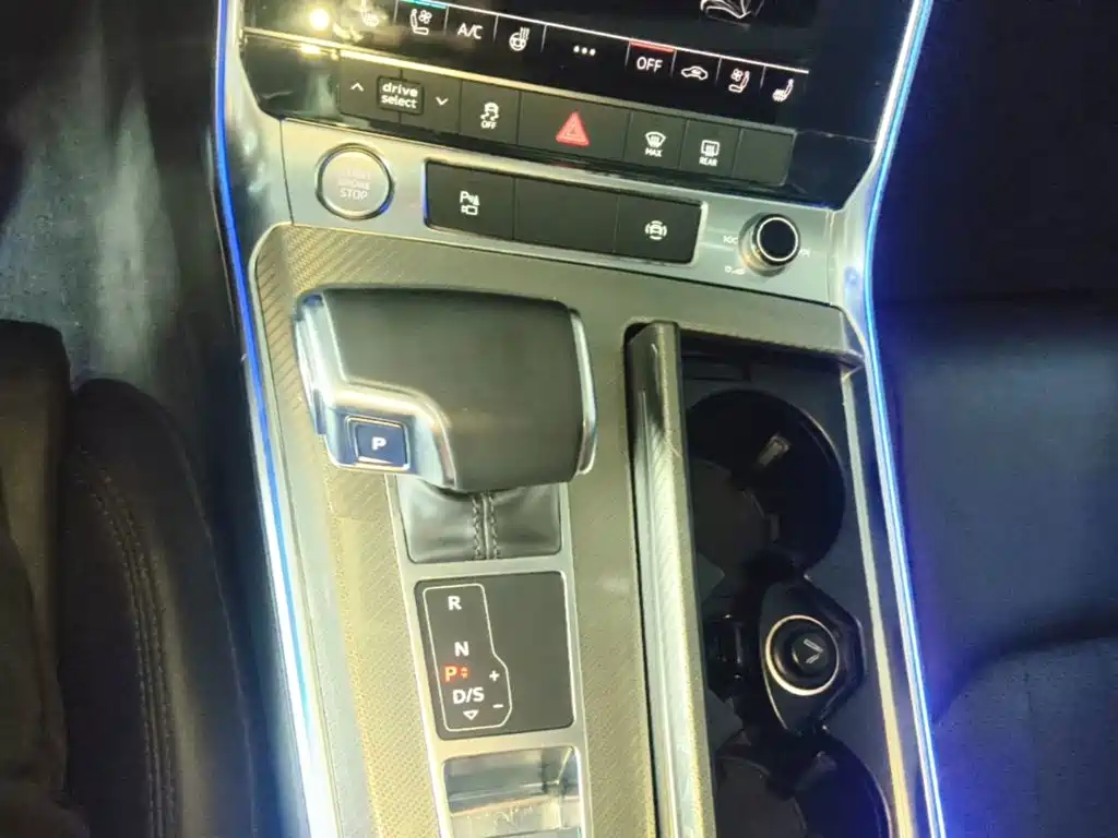 Audi A6L — миниатюра 14