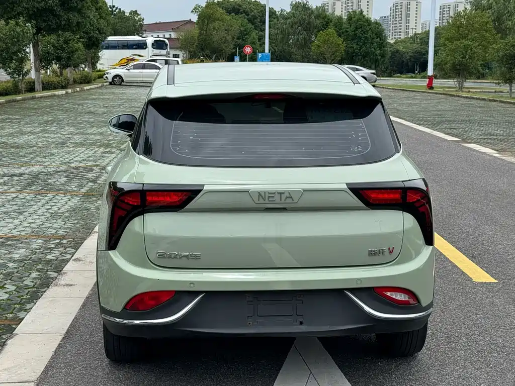 Neta V 2022 400 Lite