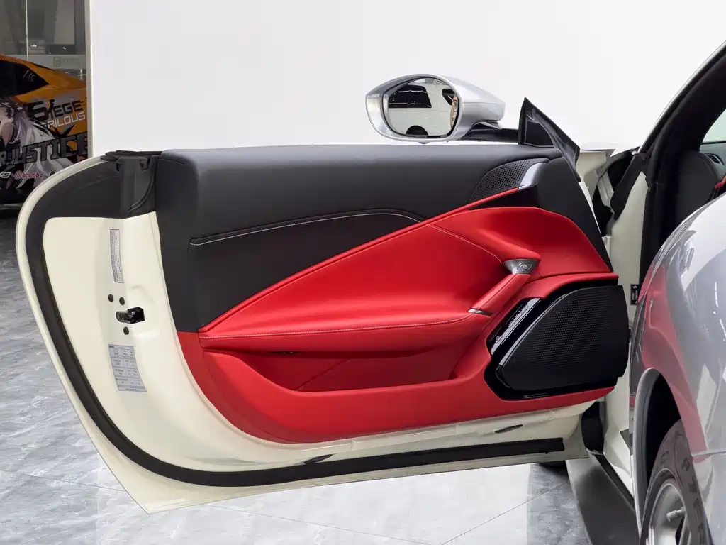 Ferrari Roma — миниатюра 10